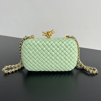 Fortok Bottega Veneta Knot Bag In Green With Chain 776662 19x11.5x5cm