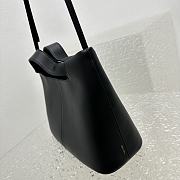 Fortok The Row Camdem Top-Handle Bag in Black Saddle Leather 32x23x14cm - 6