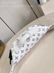 Fortok Louis Vuitton Rush Bumbag White/Navy Blue M25227 30x15x8cm  - 5