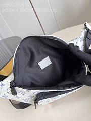 Fortok Louis Vuitton Rush Bumbag White/Navy Blue M25227 30x15x8cm  - 4