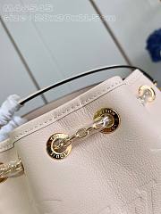 Fortok Louis Vuitton Summer Bundle Bag Cream M25452 28x20x11.5cm - 4