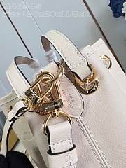 Fortok Louis Vuitton Summer Bundle Bag Cream M25452 28x20x11.5cm - 3