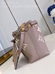 Fortok Louis Vuitton Summer Bundle Bag Biocolor Beige&Cream M25453  28x20x11.5cm - 2