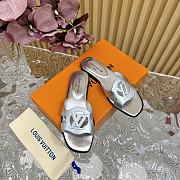 Fortok Louis Vuitton Isola Flat Mules Silver - 2