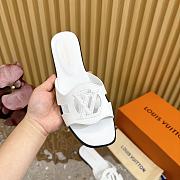 Fortok Louis Vuitton Isola Flat Mules White - 5