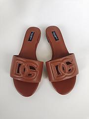 Fortok Dolce & Gabbana Brown Leather Cut Out Flat Slides - 1