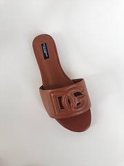 Fortok Dolce & Gabbana Brown Leather Cut Out Flat Slides - 2