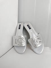 Fortok Dolce & Gabbana Silver Leather Cut Out Flat Slides - 5