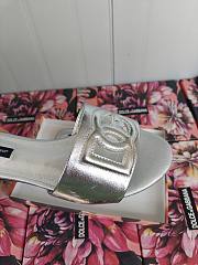 Fortok Dolce & Gabbana Silver Leather Cut Out Flat Slides - 4