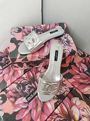Fortok Dolce & Gabbana Silver Leather Cut Out Flat Slides - 2