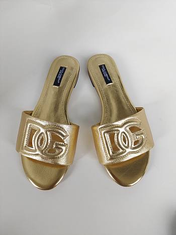 Fortok Dolce & Gabbana Gold Leather Cut Out Flat Slides