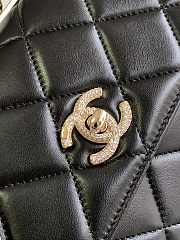 Fortok Chanel 24S Trendy CC White Lambskin Black 20x8x15cm - 5
