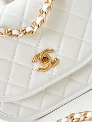 Fortok Chanel Messenger Bag Calfskin & Gold-Tone Metal White 15.5x21x6.5cm - 3