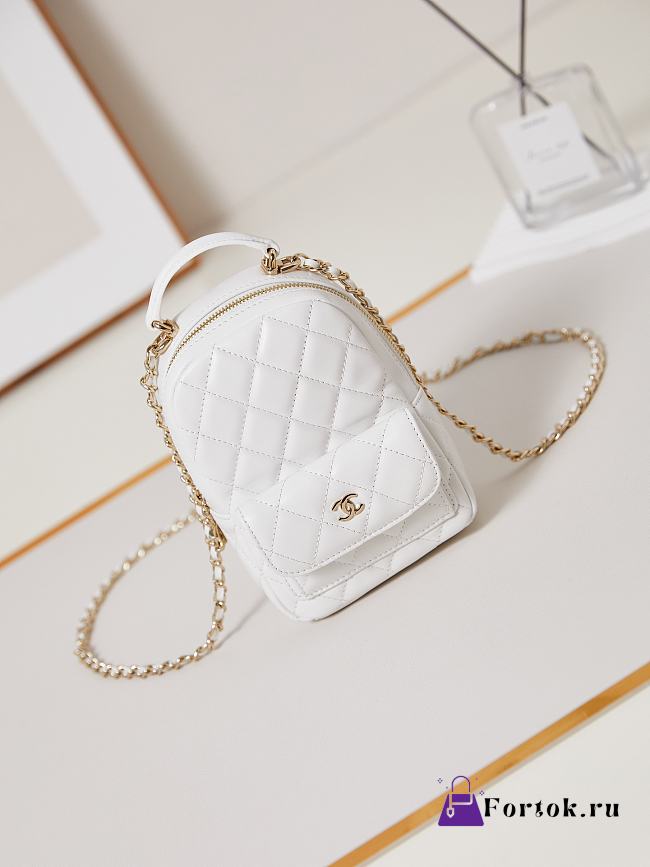 Fortok Chanel Classic Mini Backpack Lambskin & Gold-Tone Metal White 18x13x9cm - 1