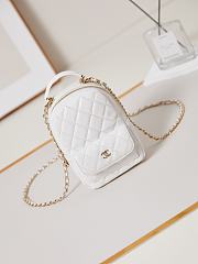 Fortok Chanel Classic Mini Backpack Lambskin & Gold-Tone Metal White 18x13x9cm - 1