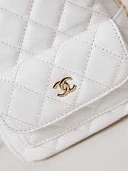 Fortok Chanel Classic Mini Backpack Lambskin & Gold-Tone Metal White 18x13x9cm - 2