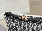 Fortok Dior Diorstar Hobo Bag with Chain Blue Oblique 22x13x9.5cm - 4