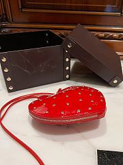 Fortok Alaia Coeur Diamond Love Bag in Red Patent Leather 21x17x5cm - 2