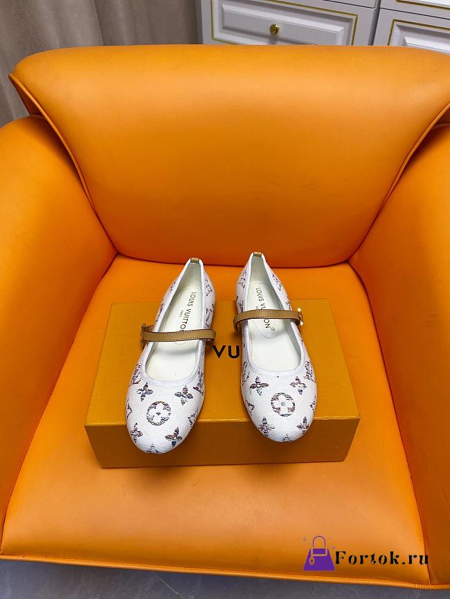 Fortok Louis Vuitton Romy Flat Ballerina Monogram White - 1