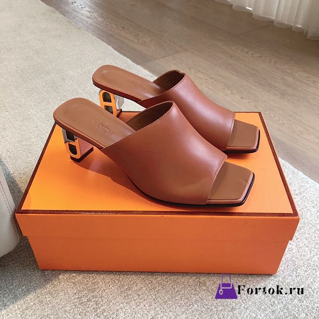 Fortok Hermes Iconique 60 Sandals in Brown - 1