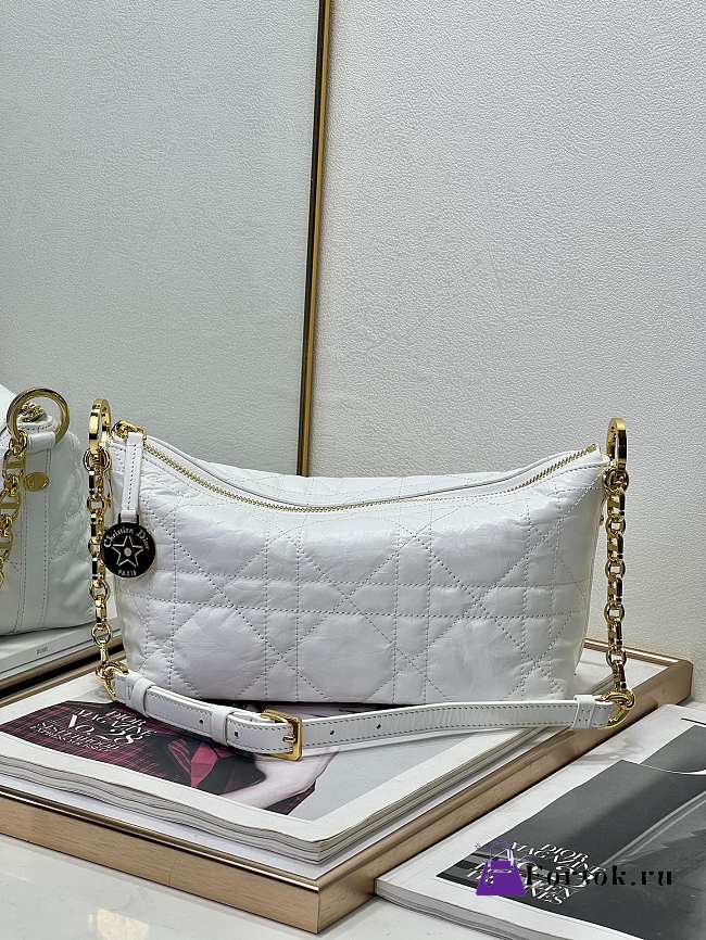 Fortok Dior Diorstar Hobo Bag with Chain White Macrocannage Crinkled Calfskin 28.5x14.5x10cm - 1