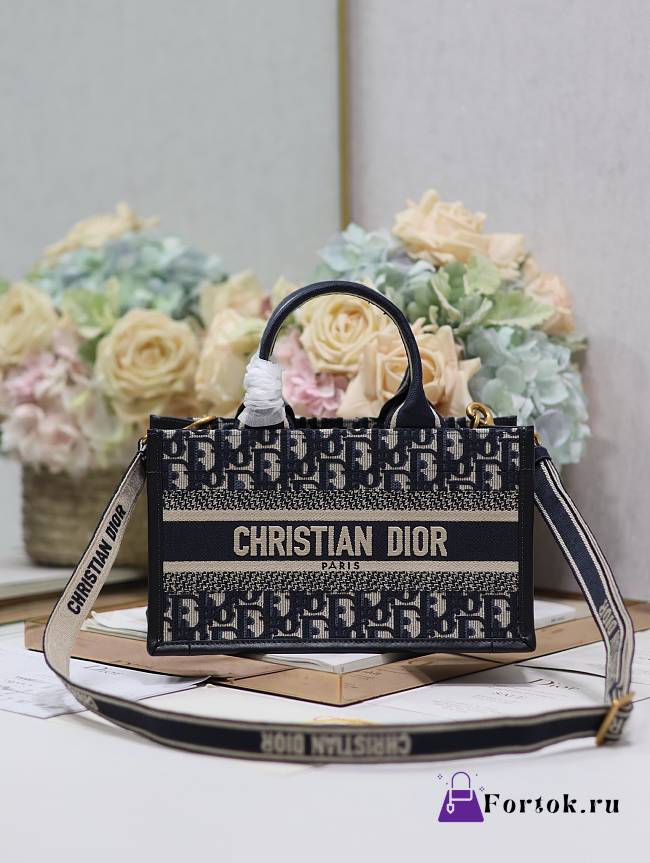 Fortok Dior East-West Mini Book Tote in Blue With Chain 27x14x11cm - 1