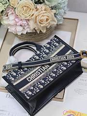 Fortok Dior East-West Mini Book Tote in Blue With Chain 27x14x11cm - 6
