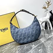 Fortok Fendi Fendigraphy Small Crescent Bag Blue Denim 29cm - 1