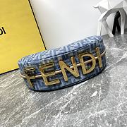 Fortok Fendi Fendigraphy Small Crescent Bag Blue Denim 29cm - 5