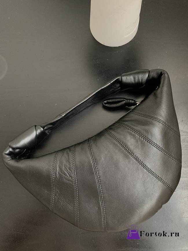 Fortok Lemaire Croissant Leather Crossbody Bag In Black 27x7x18cm - 1