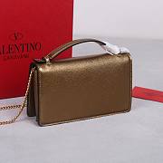 Fortok Valentino Garavani Vring Chain Handbag Gold 19x4x10.5cm - 3