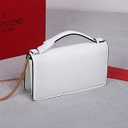 Fortok Valentino Garavani Vring Chain Handbag White 19x4x10.5cm - 3