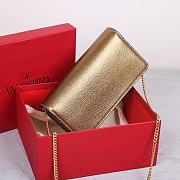 Fortok Valentino Vsling Grainy Calfskin Clutch Gold with Shoulder Strap 20x10.5x4cm - 6