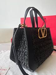 Fortok Valentino Garavani VLogo Signature Raffia Tote Bag Black 27x11x18cm - 6