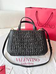 Fortok Valentino Garavani VLogo Signature Raffia Tote Bag Black 27x11x18cm - 4