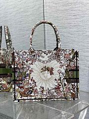 Fortok Dior Book Tote Ecru Multicolor Dior 4 Saisons Automne Soleil Embroidery 36x18x28cm  - 3