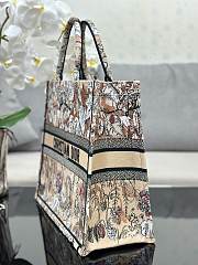 Fortok Dior Book Tote Powder Pink Multicolor Dior Jardin Magique Embroidery 36×28 cm - 6