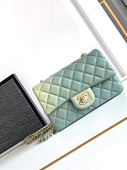 Fortok Chanel 24S Gradient Light Green CF Flap Bag 20cm - 1