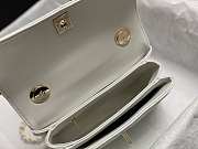 Fortok Chanel Trendy Mini Flap Bag With Top Handle White Lambskin Multicolor Logo AS4654 14.5x19.5x8cm - 4