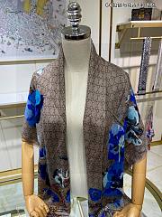 Fortok Gucci Wool Jacquard GG Monogram Big Panshie Fringe Shawl Sapphire Beige Scarf 140x140cm - 2