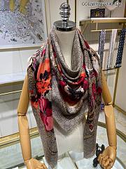 Fortok Gucci Wool Jacquard GG Monogram Big Panshie Fringe Shawl Red Beige 140x140cm - 6