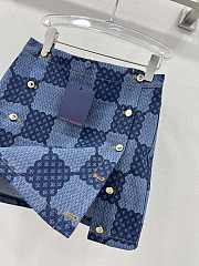 Fortok Louis Vuitton White Knotted T-shirt and Checkerboard Denim Skirt Set - 4