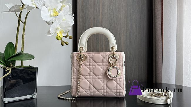 Fortok Dior Lady Dior Bag Two-Tone Latte and Powder Pink Cannage Lambskin 17x7x15cm - 1