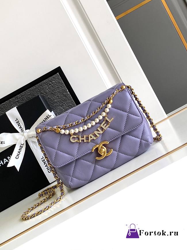 Fortok Chanel Mini Flap Bag Shiny Lambskin, Faux Pearls & Gold Metallic Purple AS4986 13x20x7.5cm - 1