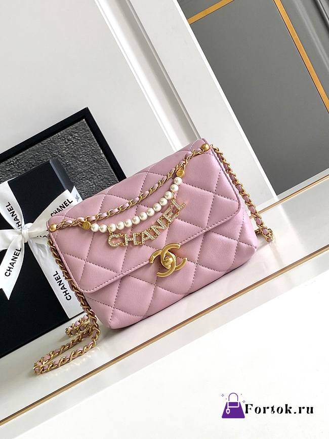Fortok Chanel Mini Flap Bag Shiny Lambskin, Faux Pearls & Gold Metallic Pink AS4986 13x20x7.5cm - 1