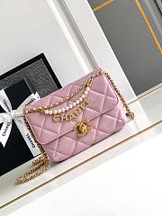 Fortok Chanel Mini Flap Bag Shiny Lambskin, Faux Pearls & Gold Metallic Pink AS4986 13x20x7.5cm - 1