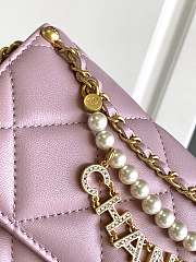 Fortok Chanel Mini Flap Bag Shiny Lambskin, Faux Pearls & Gold Metallic Pink AS4986 13x20x7.5cm - 4