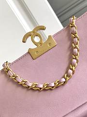 Fortok Chanel Mini Flap Bag Shiny Lambskin, Faux Pearls & Gold Metallic Pink AS4986 13x20x7.5cm - 3