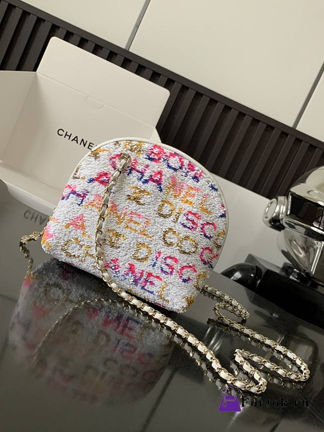 Fortok Chanel Shell Chain Sequin Evening Bag White & Multicolor 16x7x16cm - 1