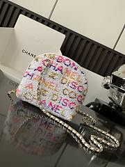 Fortok Chanel Shell Chain Sequin Evening Bag White & Multicolor 16x7x16cm - 1
